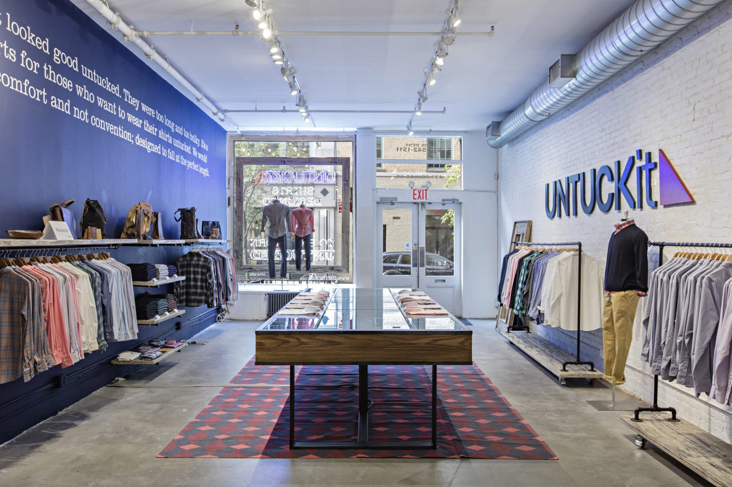 UNTUCKit store layout