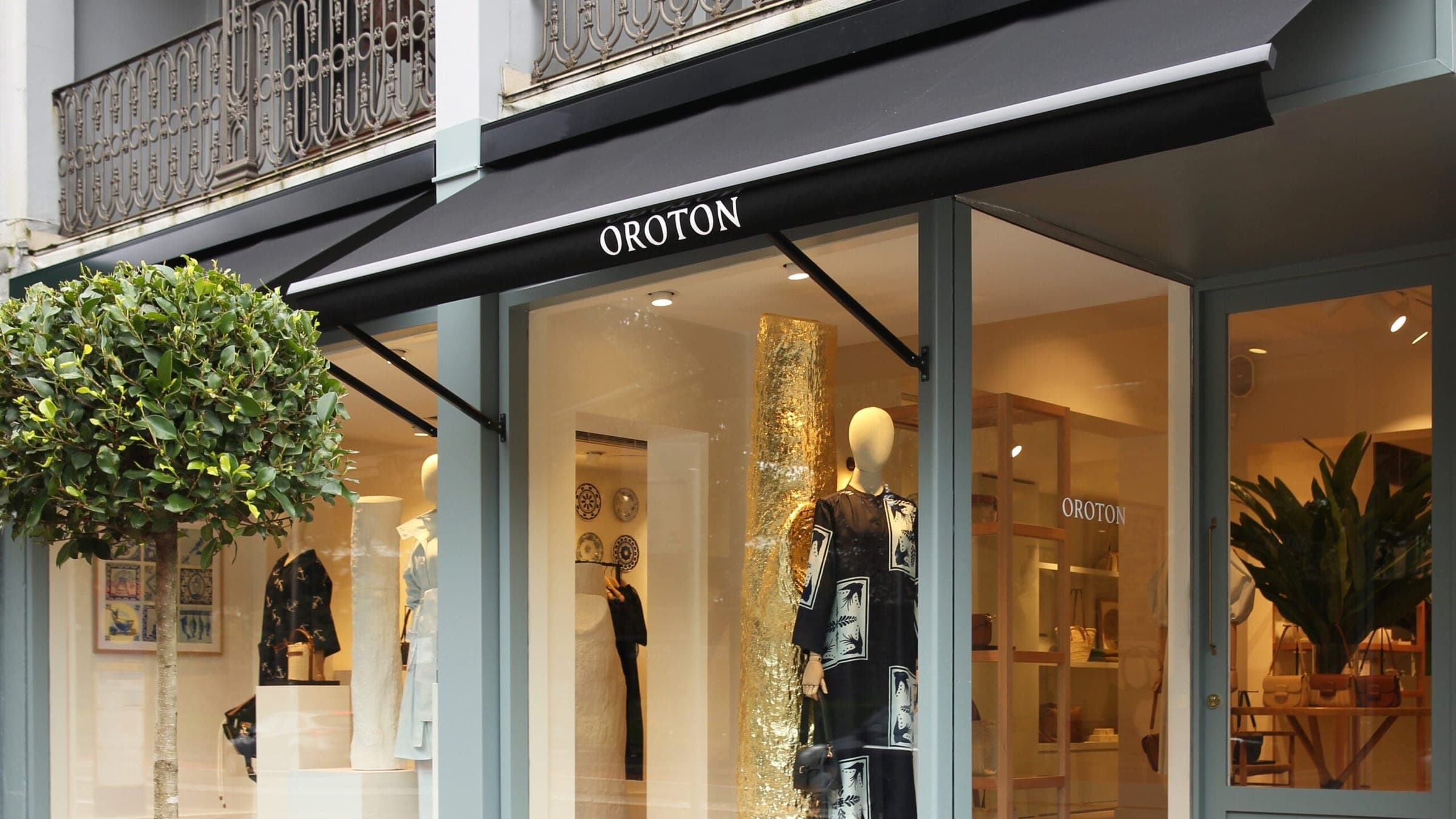 2025-03-oroton_storefront-cropped-scaled.jpg